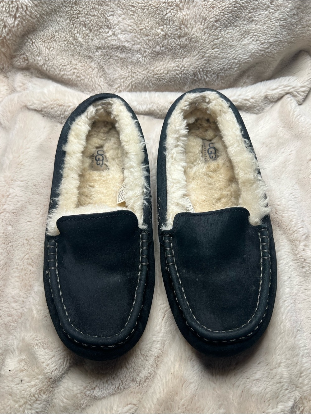 black UGG Ansley slippers women’s Size 10 - Picture 1 of 7